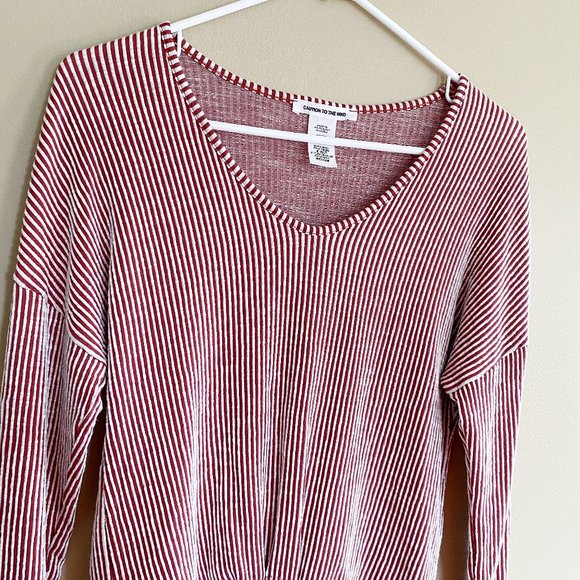 caution to the wind vertical stripe LS vneck top - Picture 2 of 4